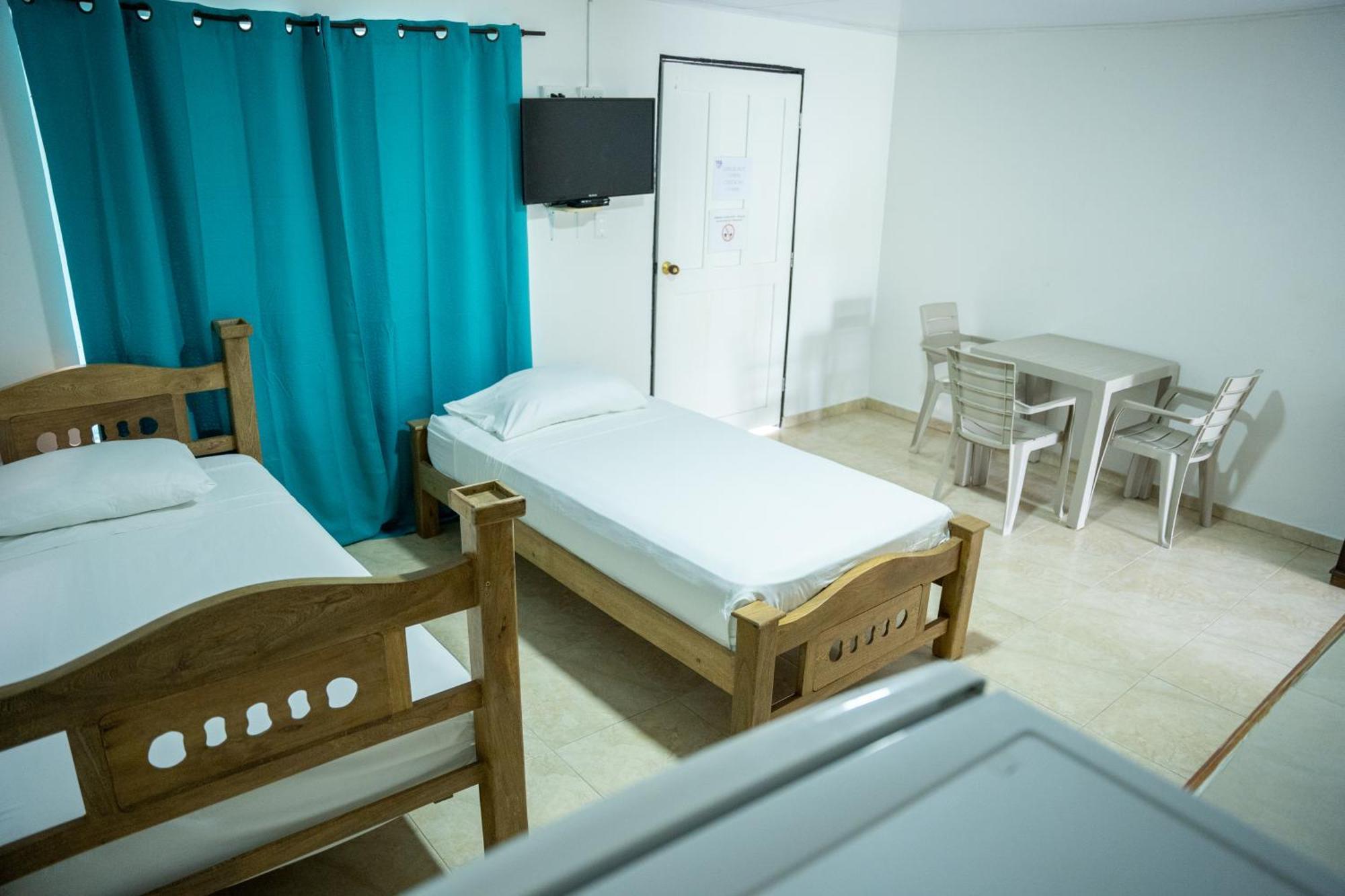 Rocky Cay Guest house *
