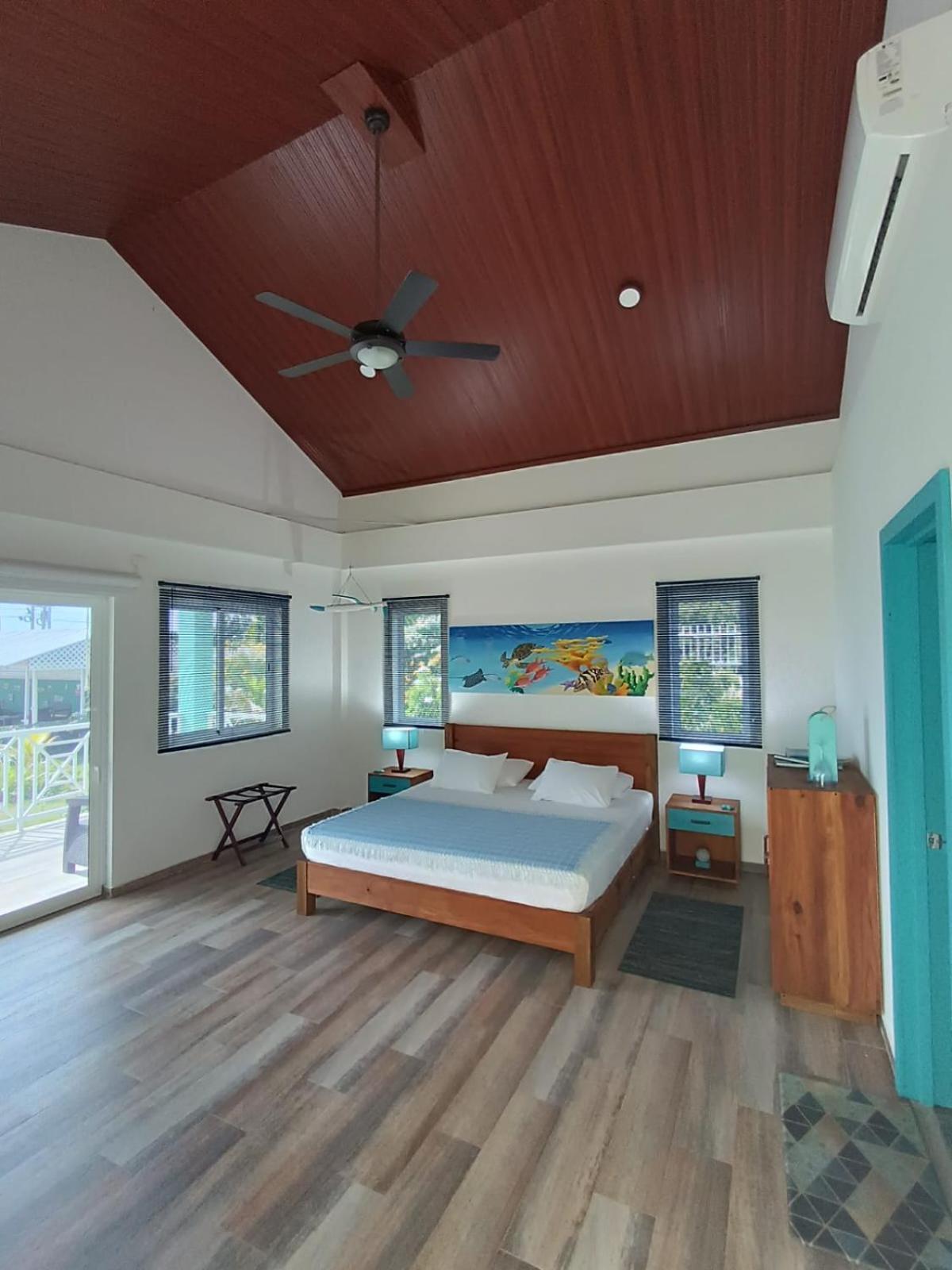 Lodge Blue Lizard House