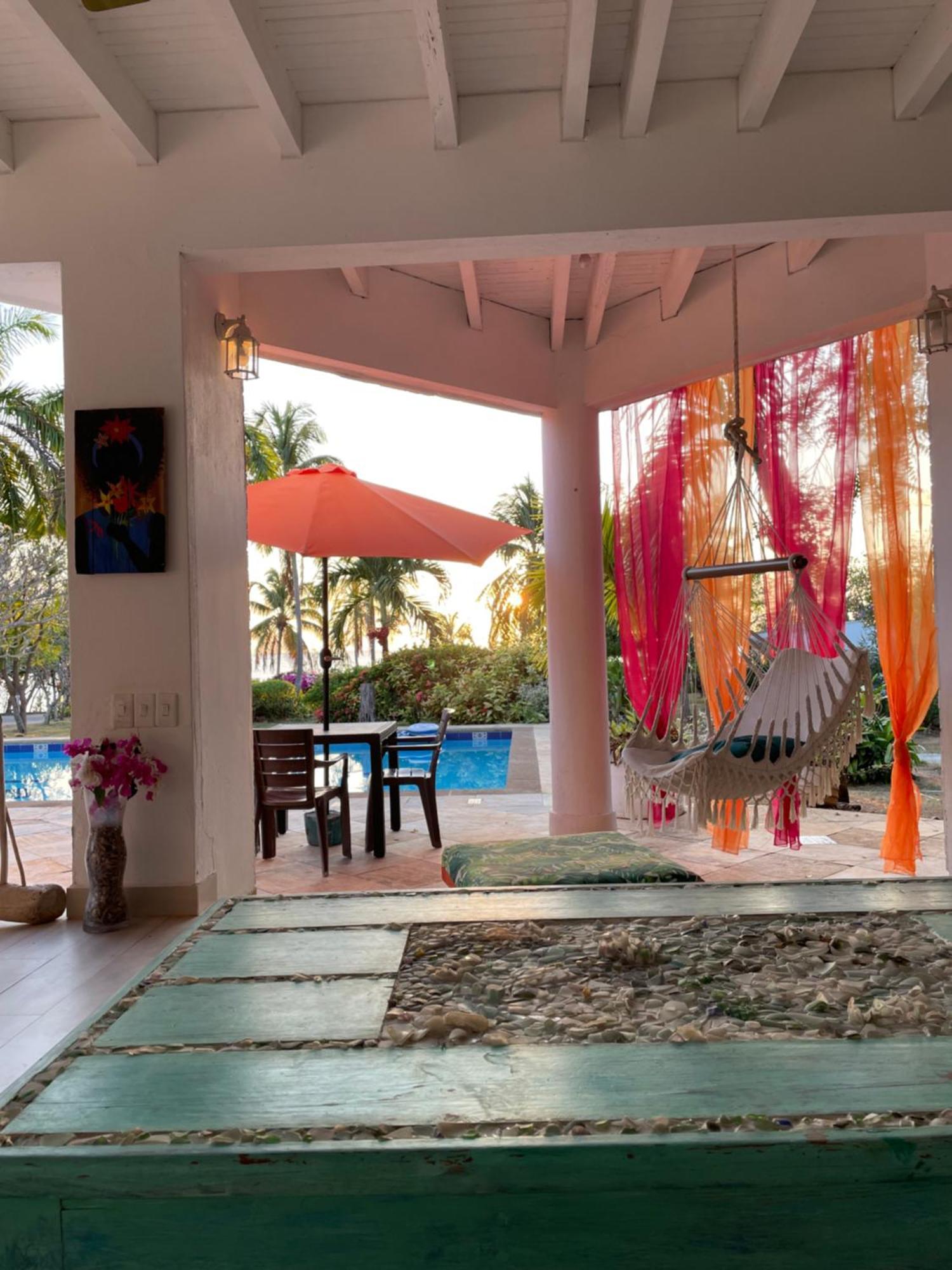 Hotel Casa De Flores Tropical