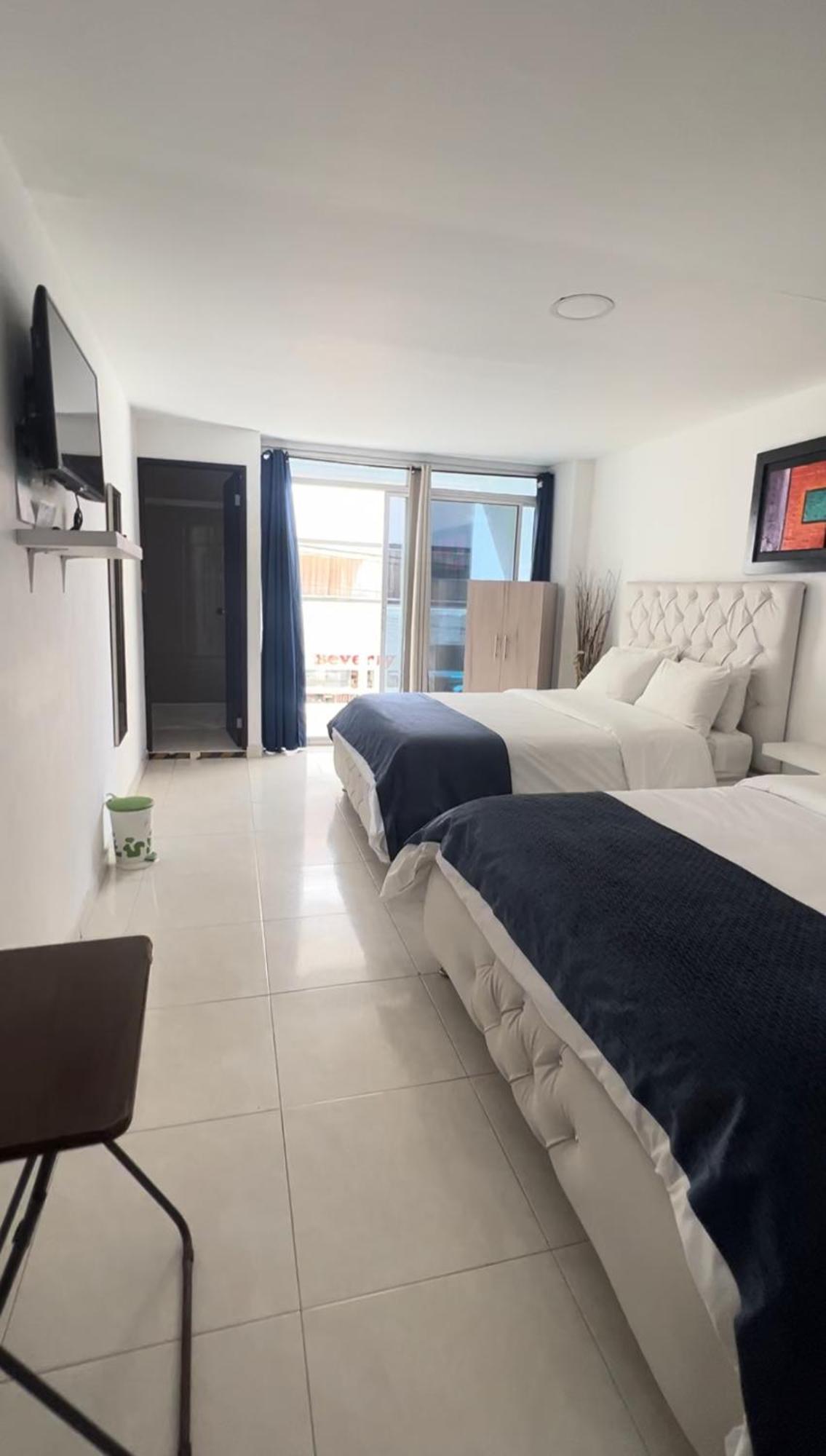 Blue Emerald Hotel 3*
