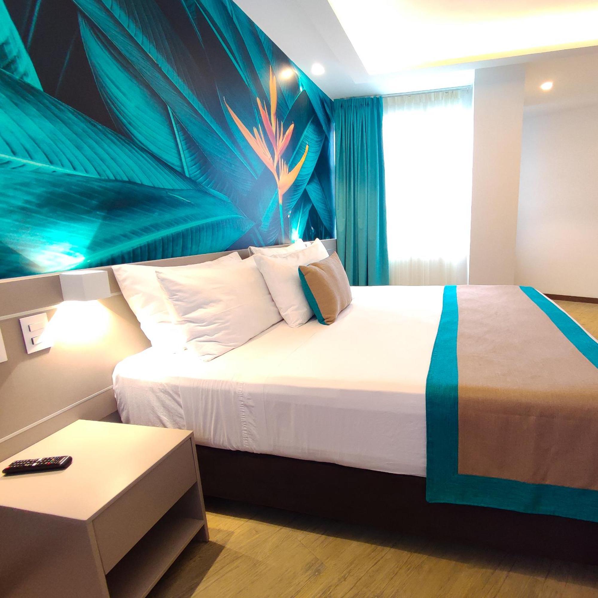 Portobelo Plaza De Americas 4*
