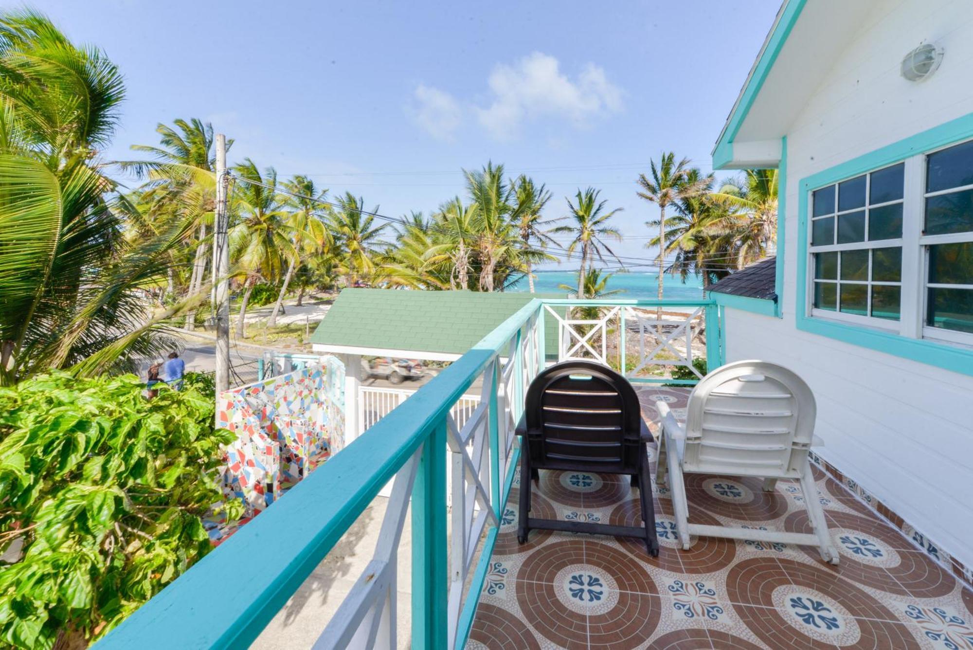 Sunny Days San Andrés