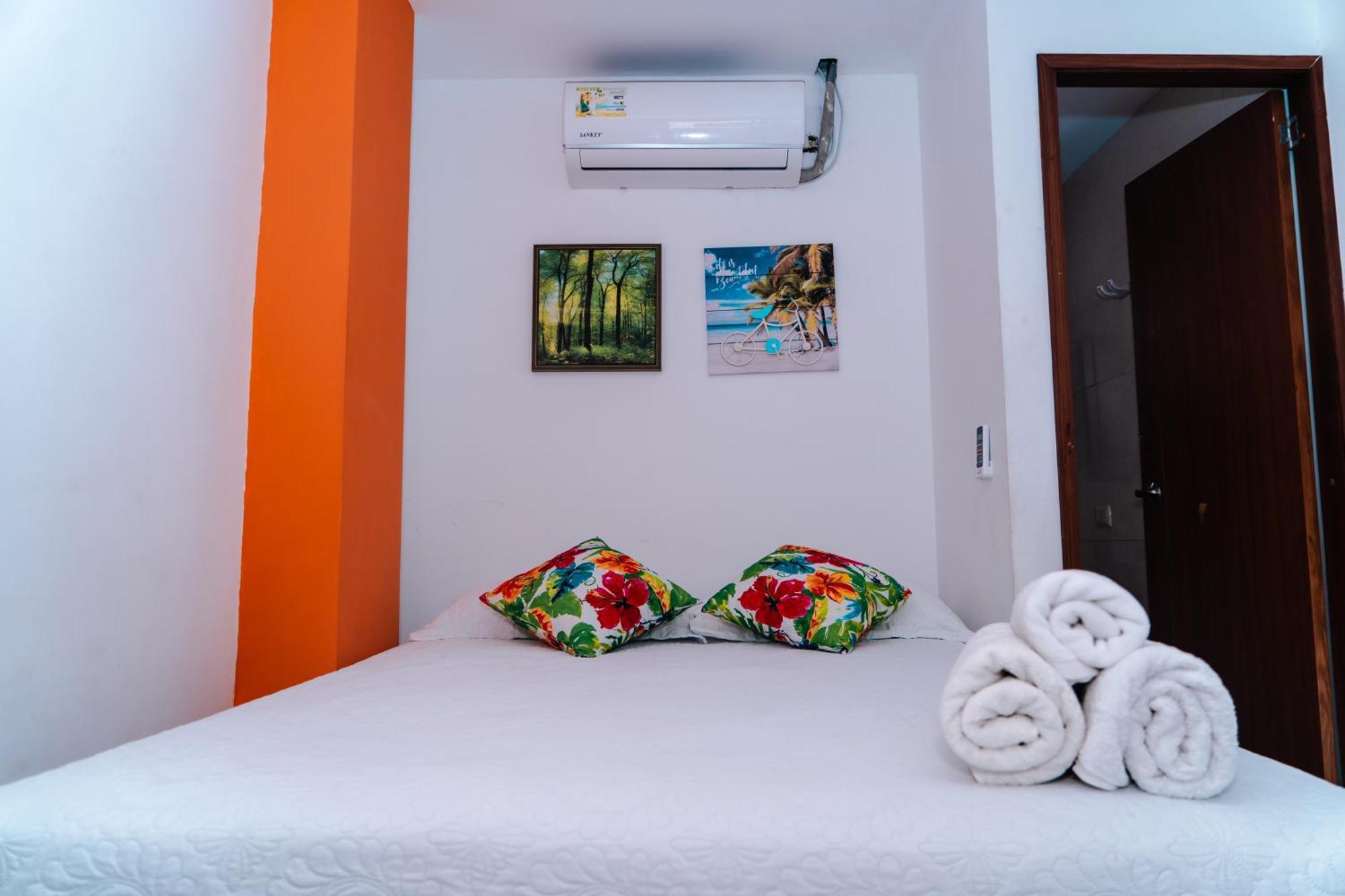 Zojo Marina Bay Inn