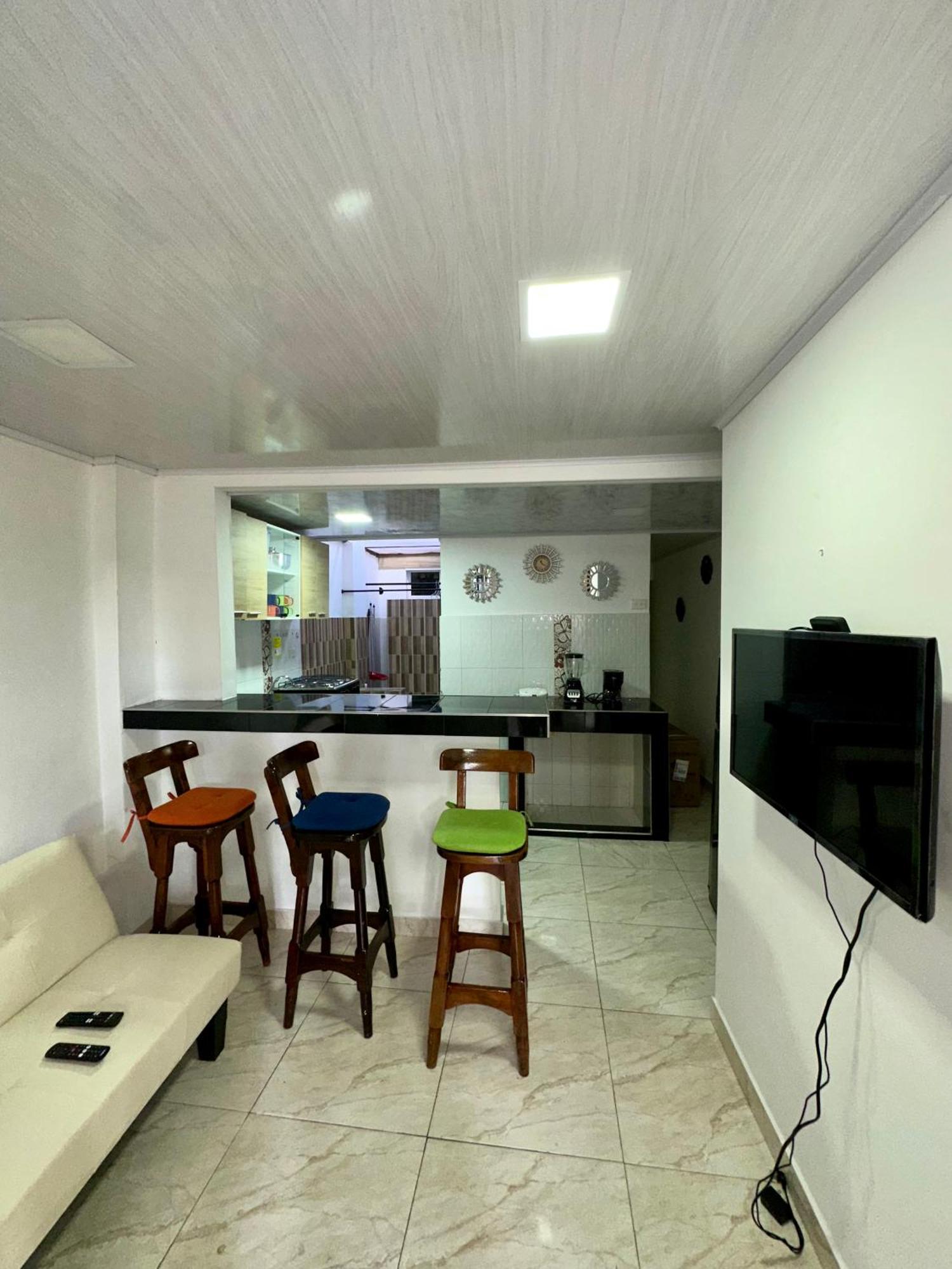 Almendros Apartamento *