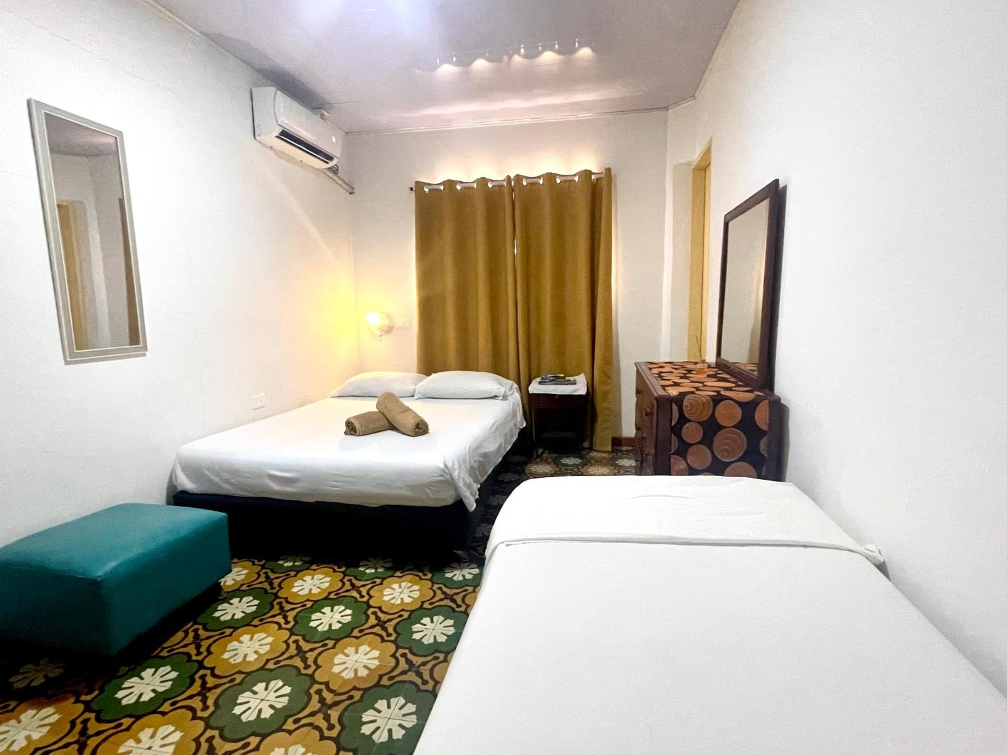 Mr. Tenloy's Place Homestay *