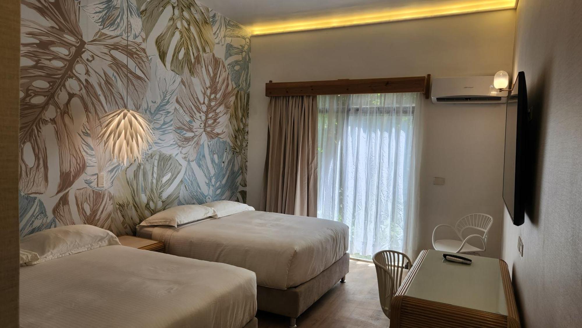 Hotel Cocoplum