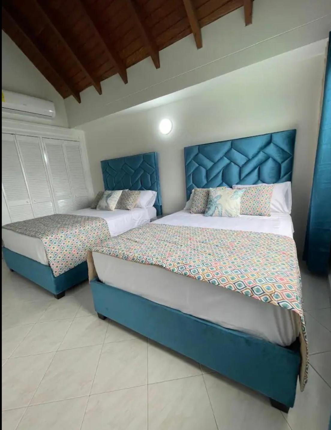 1 Cuadra De La Playa Principal Apartamento San Andrés