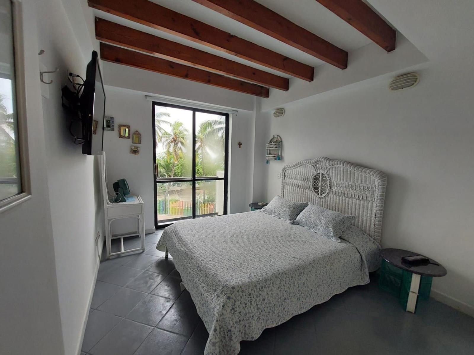 Apartamento En Frente Al Mar Con Piscina
