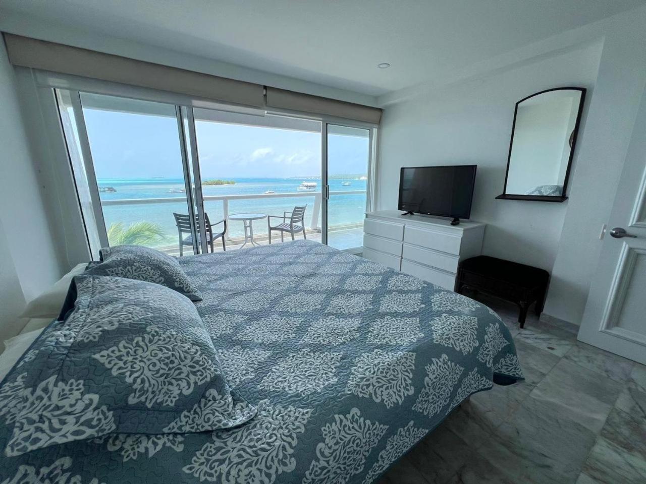 Con Playa Privada Y Vista Al Mar