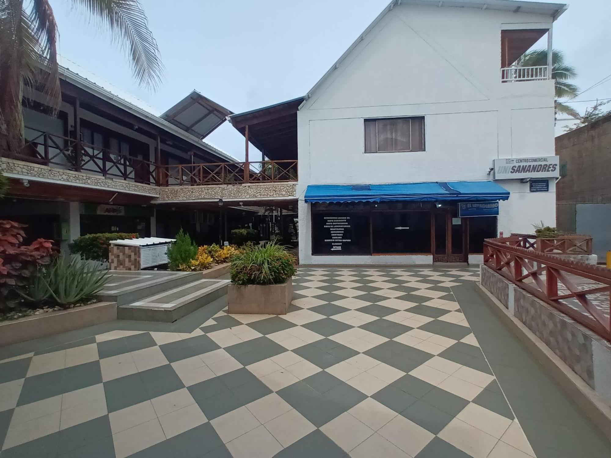 Confortable Y A 1 Cuadra De La Playa Unisanandres 9a Guest house