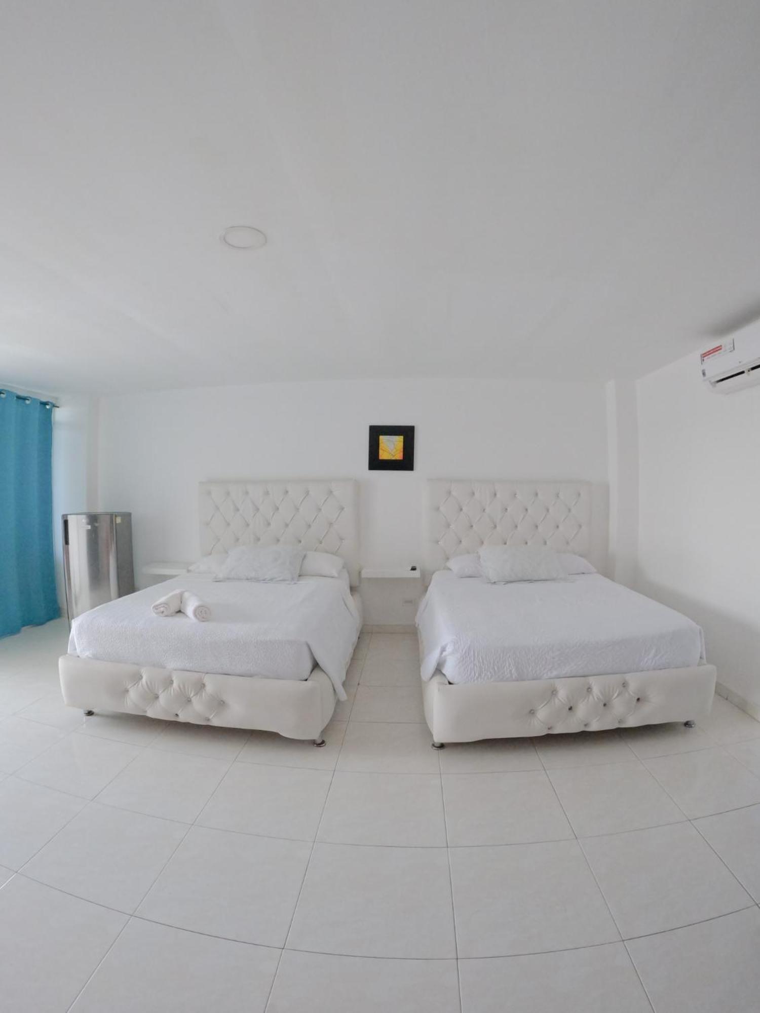 Blue Emerald Hotel 3*