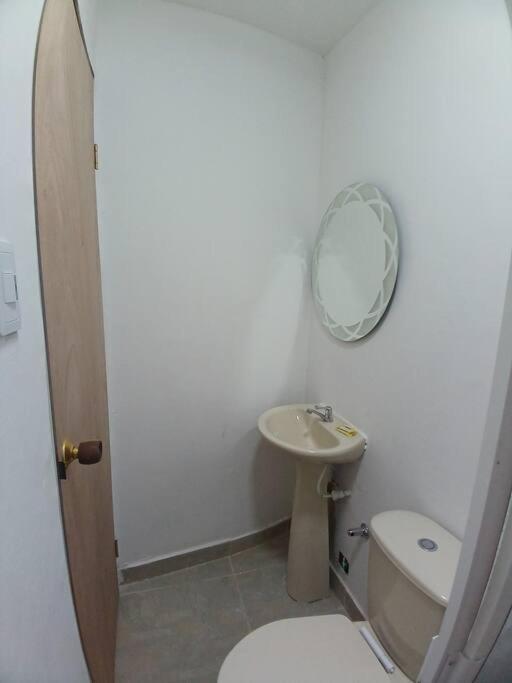 Apartment Confortable Y A 1 Cuadra De La Playa Y Malecon