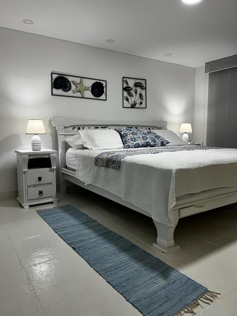 Bonitos En Hansa Coral By Top Location