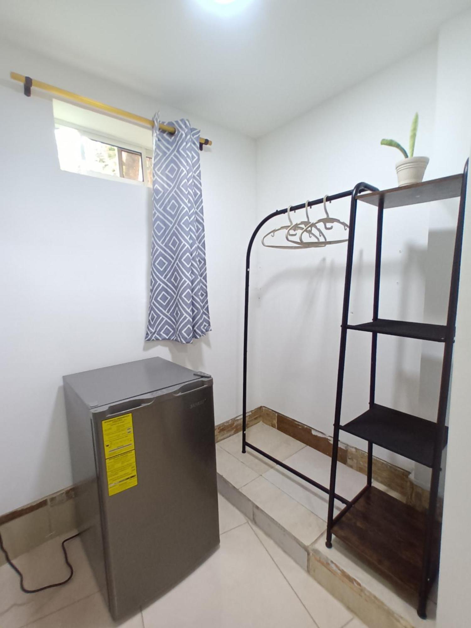 Confortable Y 1 Cuadra De Playa Apartamento