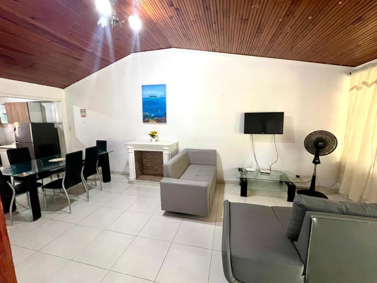 Apartment Manatwar