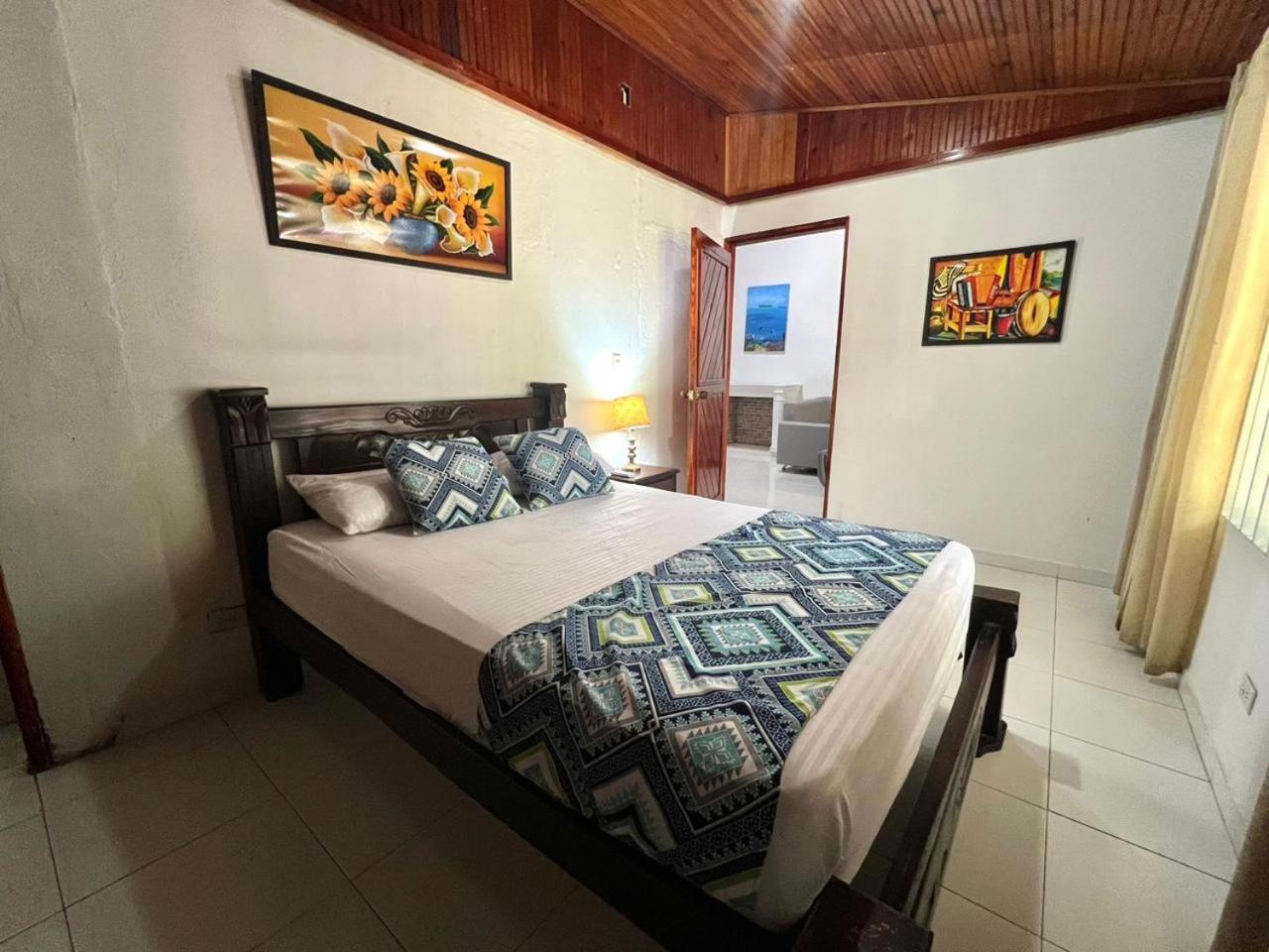 Manatwar San Andres (San Andres and Providencia Islands)