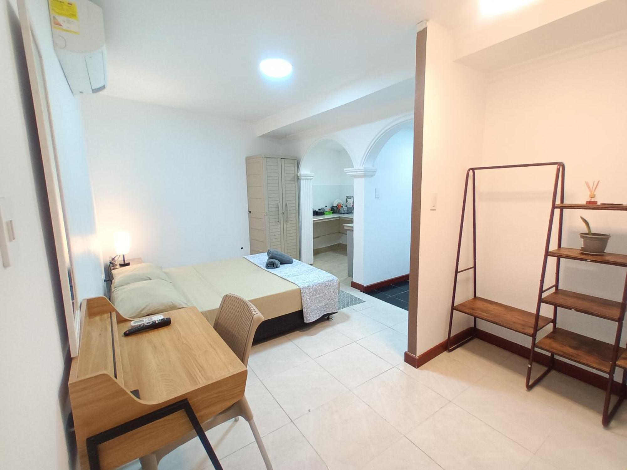 Apartamento Erlis Place 17b A Solo Cuadra De La Playa Y El Malecon