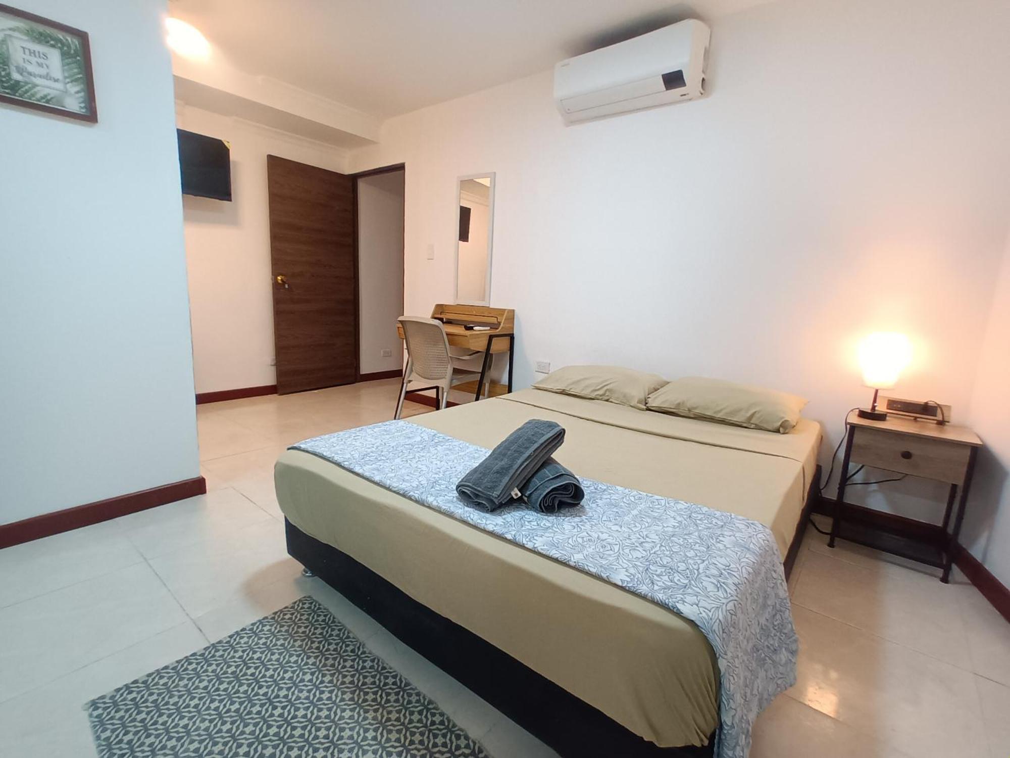 Erlis Place 17b A Solo Cuadra De La Playa Y El Malecon Apartamento *