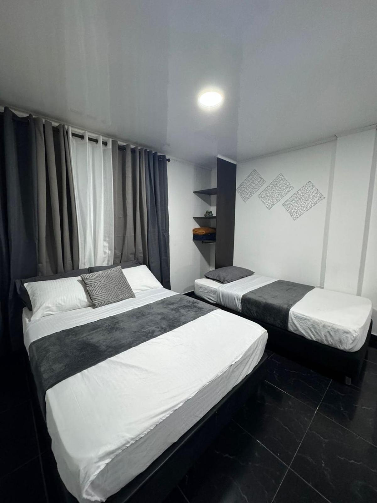 Hostal Disfruta *