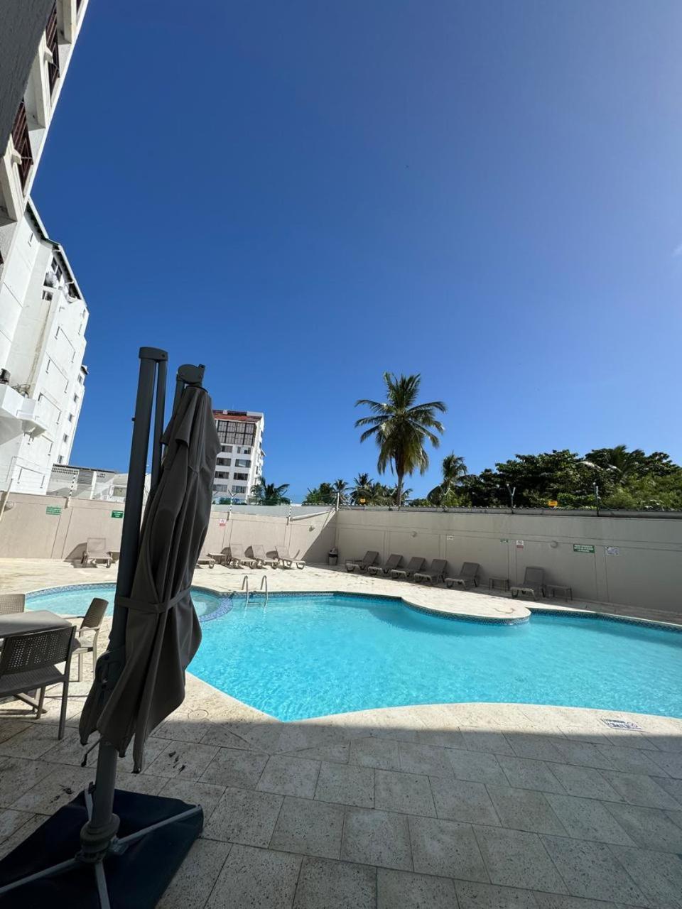 Apartamento 1 Cuadra De La Playa Principal