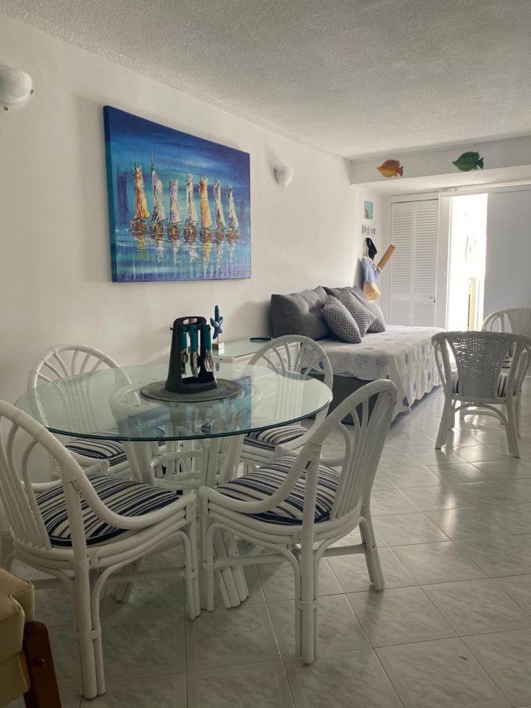 1 Cuadra De La Playa Principal San Andrés