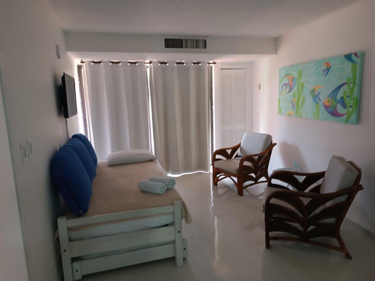1 Cuadra De La Playa Principal San Andrés