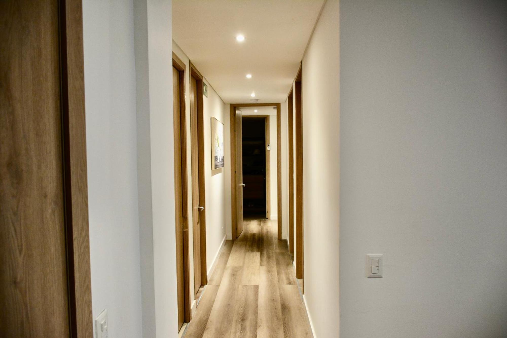 Modern New 3 Bedroom 5min To Shops Restaurants San Andrés