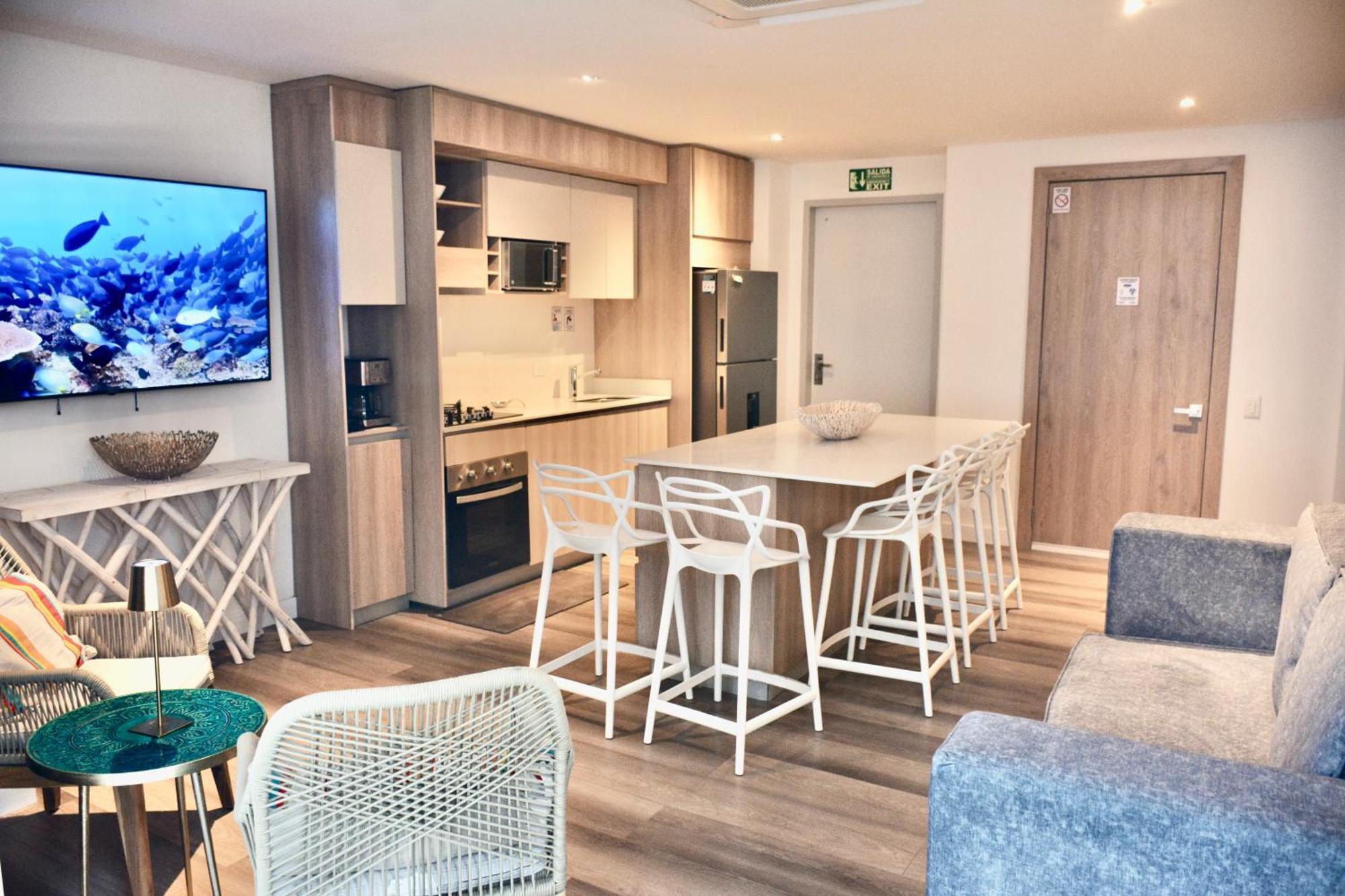 Modern New 3 Bedroom 5min To Shops Restaurants San Andrés