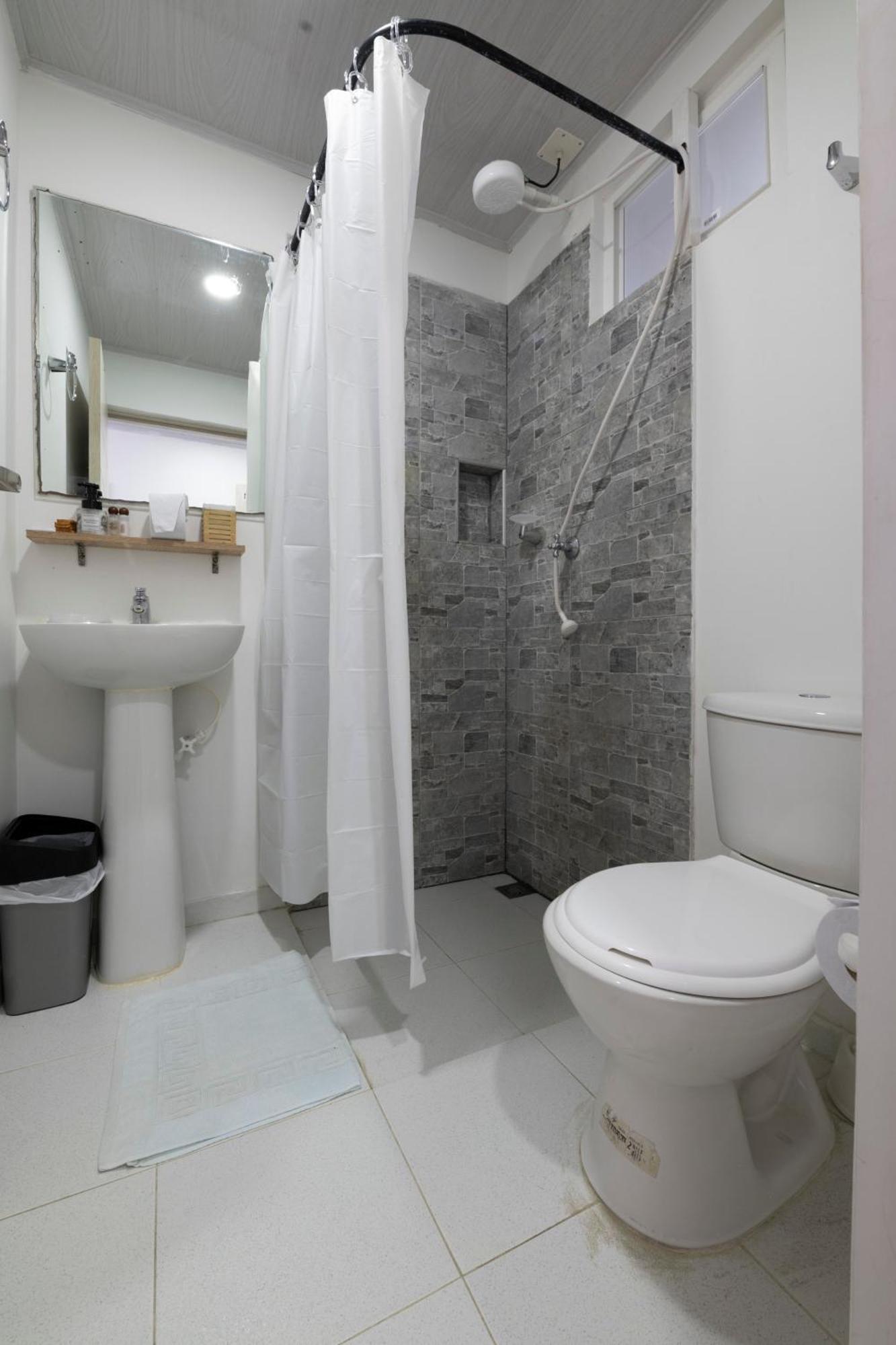 Lunas Hotel 2*