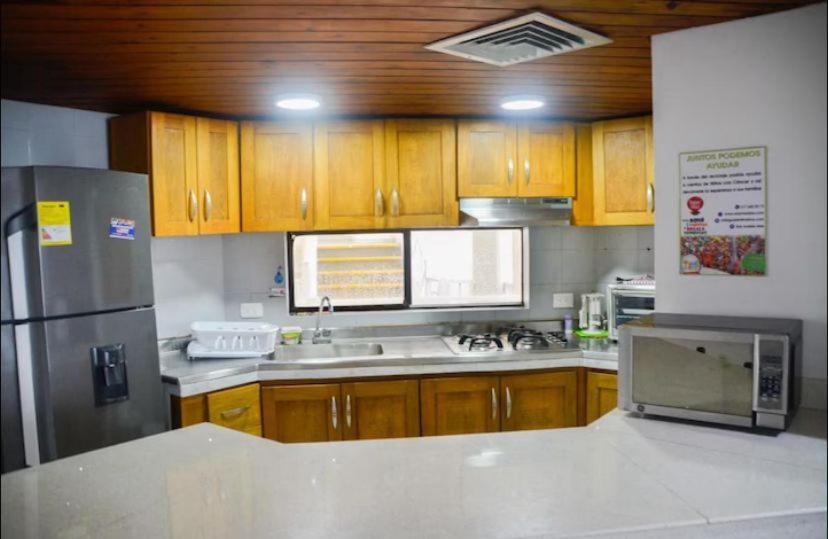 Bayluxe 2 Cuadras De La Playa Apartamento