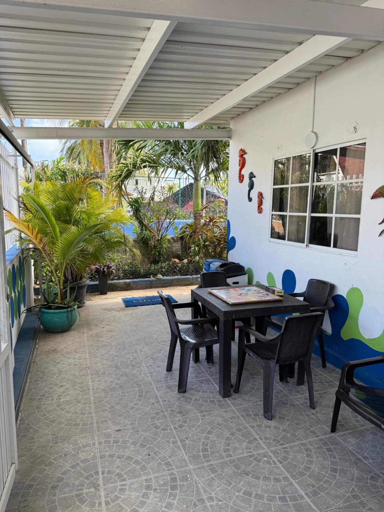 Inn Helena's Place 2*