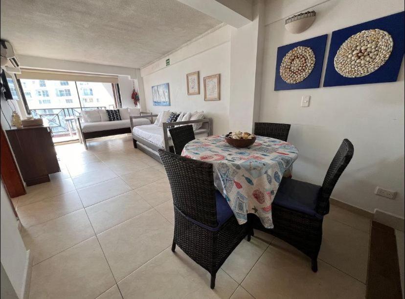 Apartamento Reef Aptos 1 Cuadra De La Playa