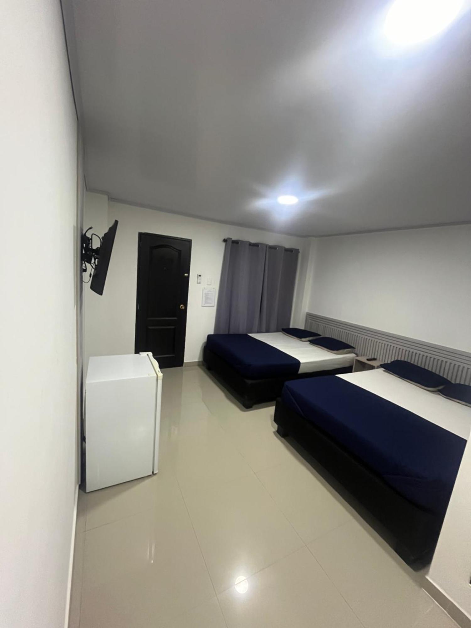 Hotel Bless *