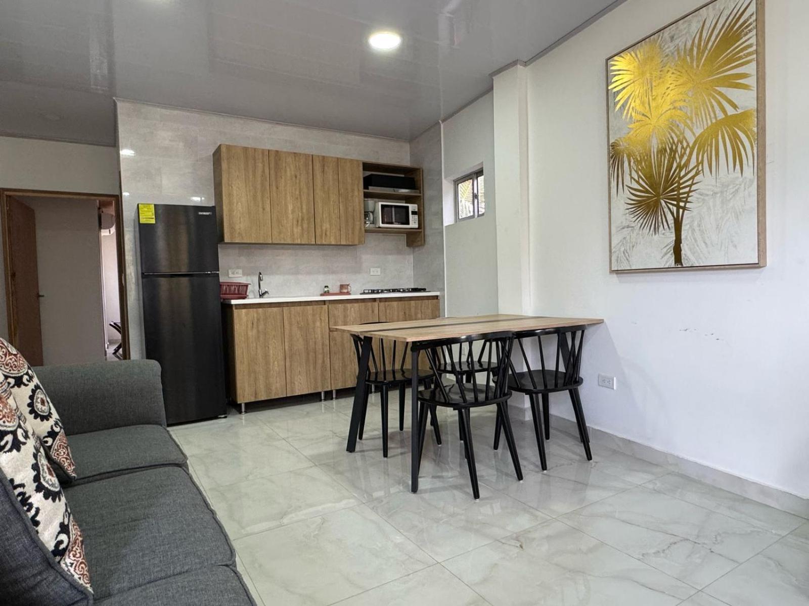 Alka's Paradise And Bed and breakfast