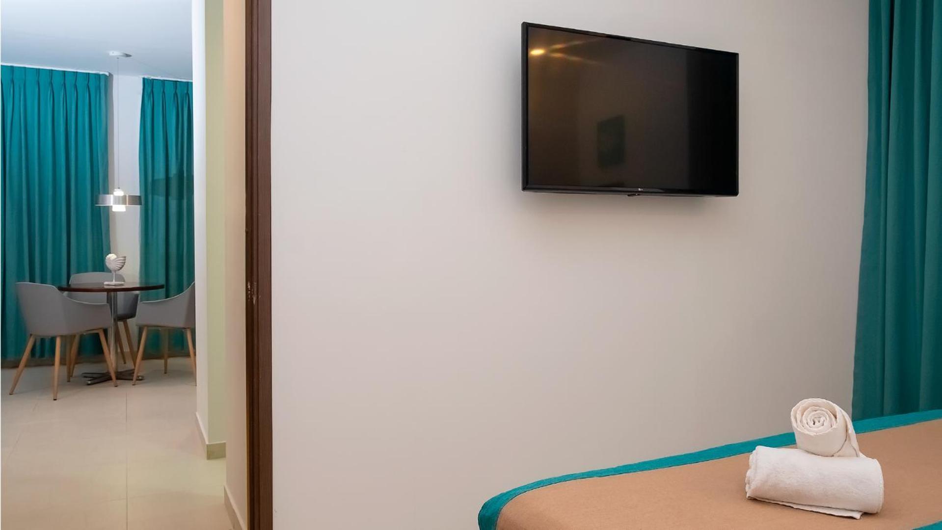 Portobelo Plaza De Americas 4*