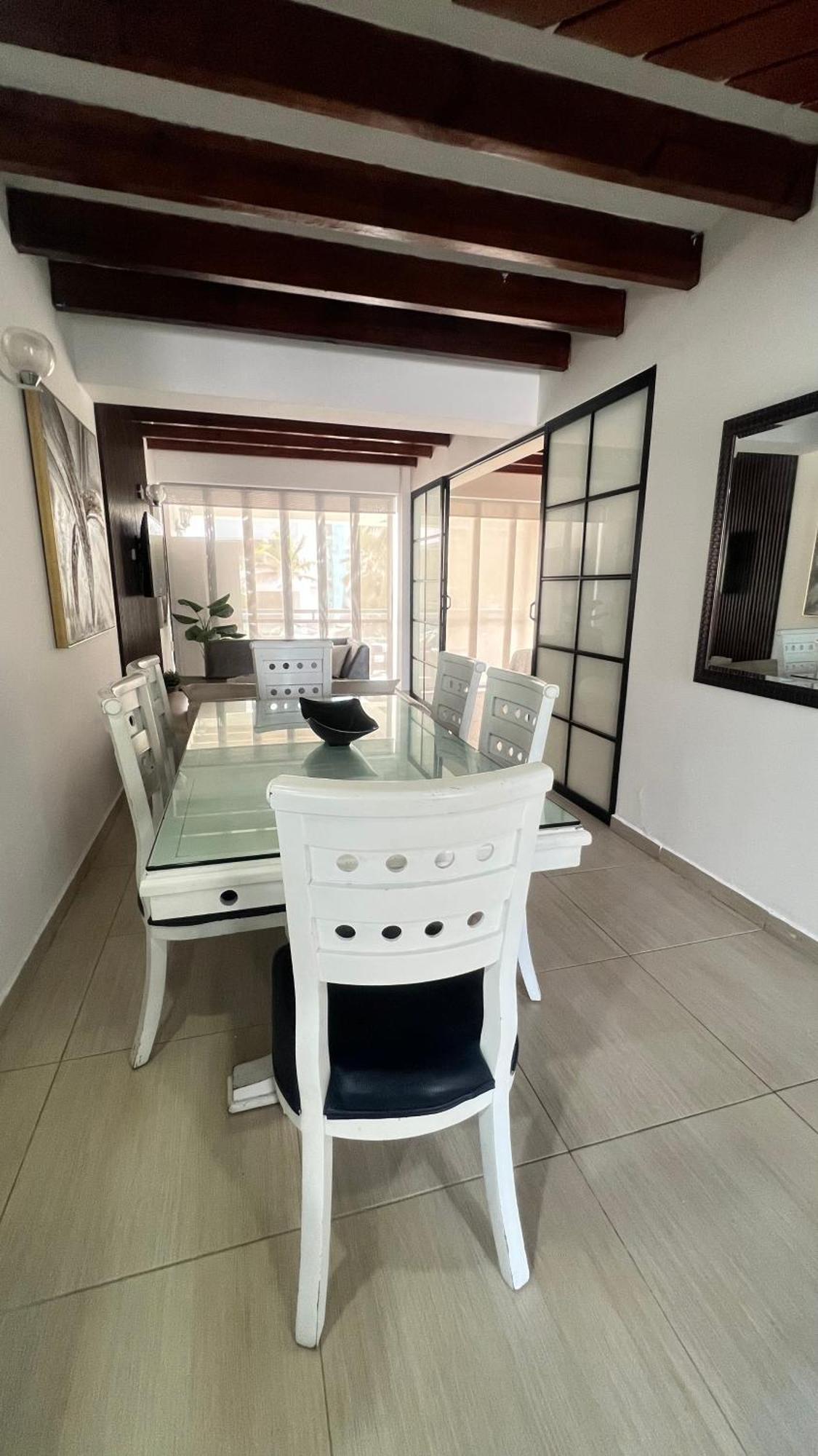 Edificio Bay Point Apartmento 307 *