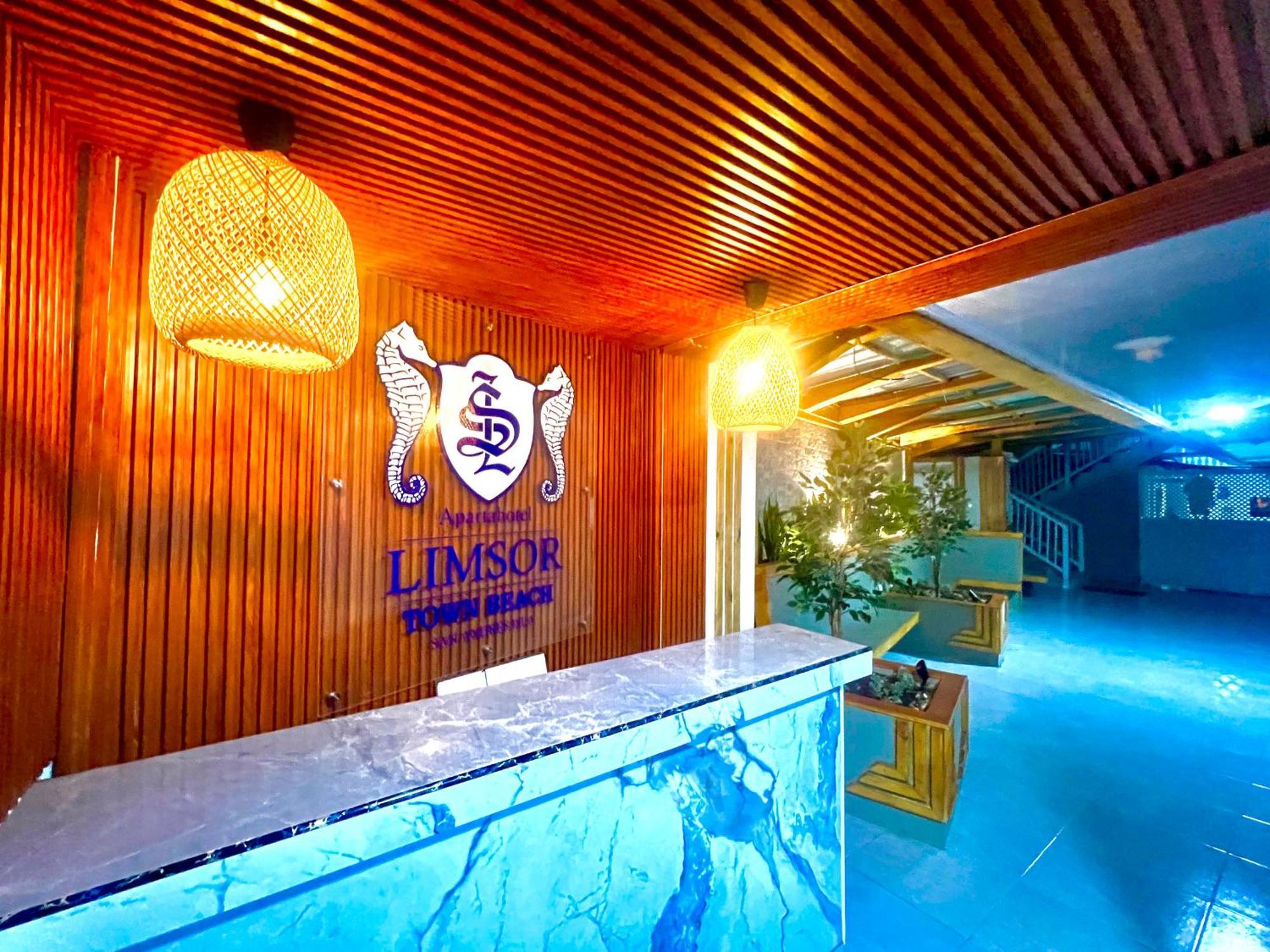 Limsor Town Apartahotel