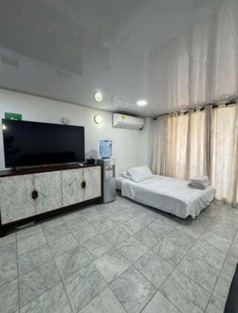With A Pool Near The And Everything * San Andrés