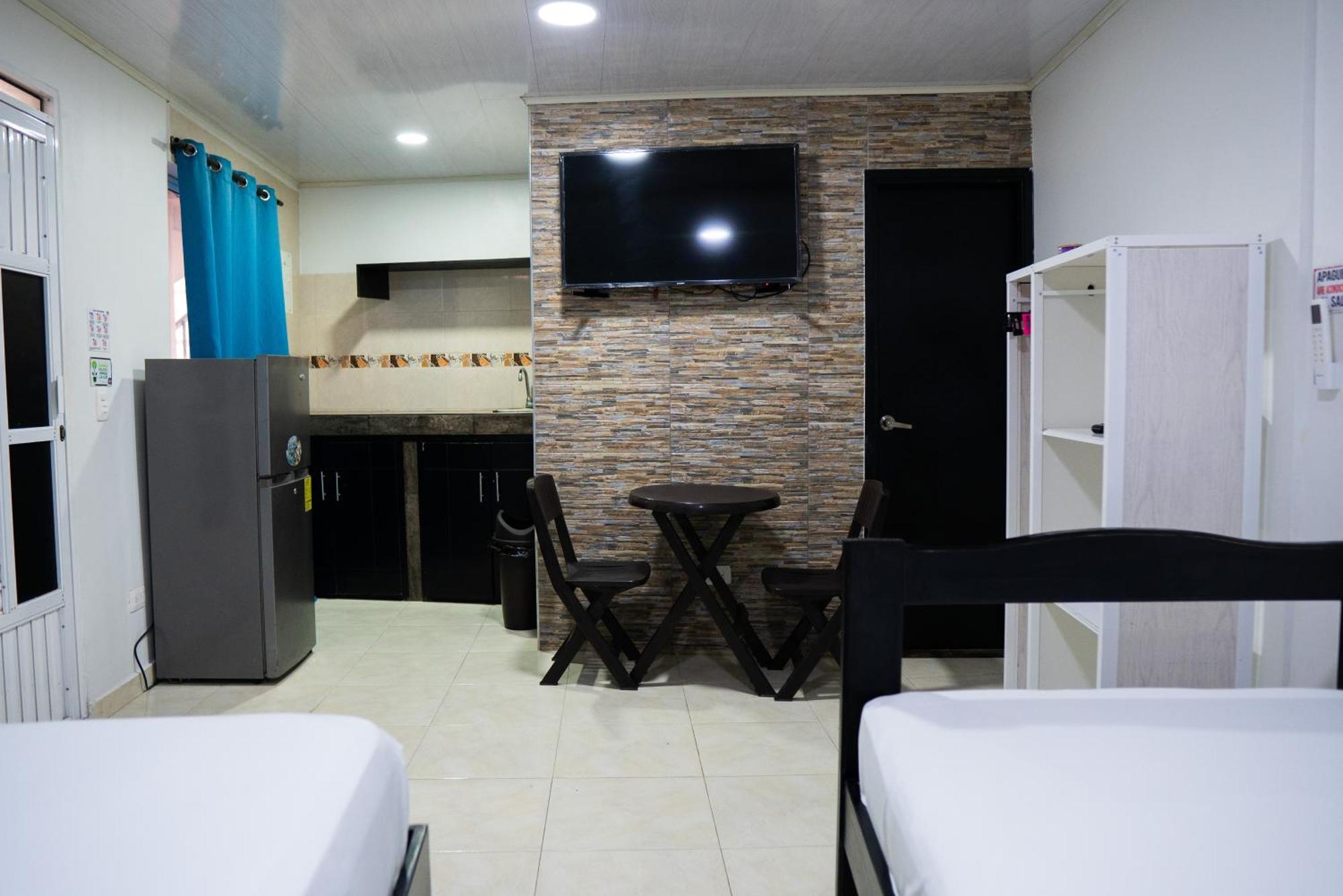 Pensión Rocky Cay