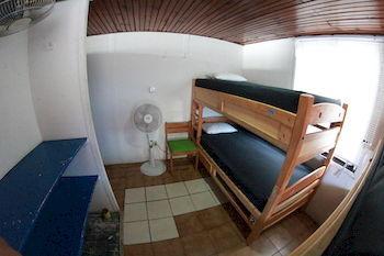 Blue Almond - Hostal *