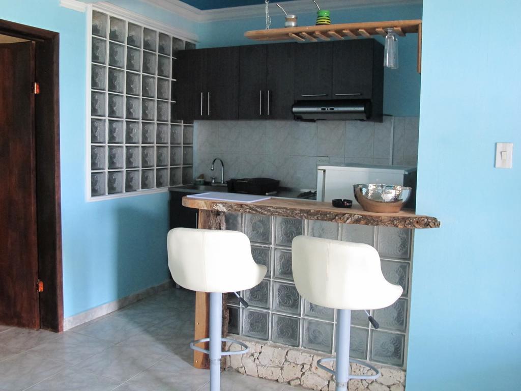 Sandy's Place *