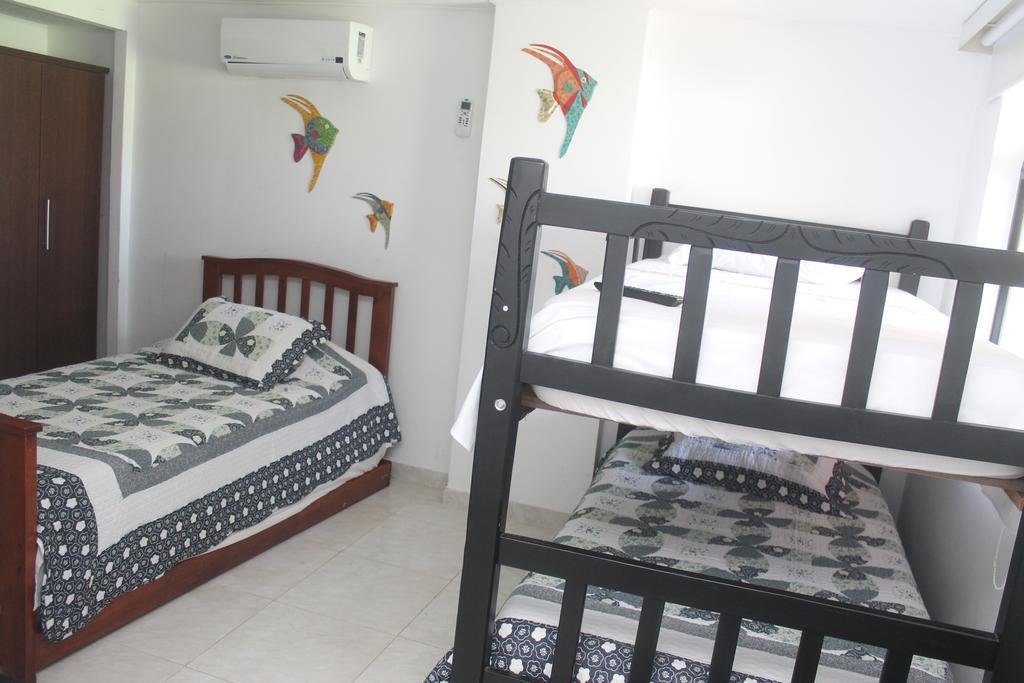 Edificio Del Mar - Apartamento 206 *