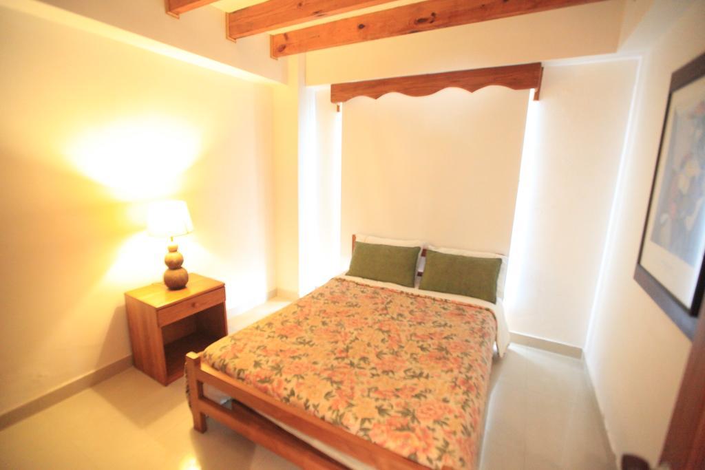 Apartamento Solymar- Edificio Bay Point Apto 304 *
