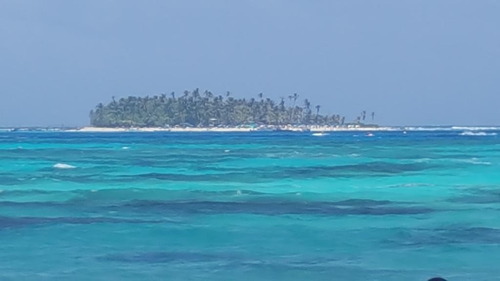 Apartahotel Caribbean Island Piso 2 3*
