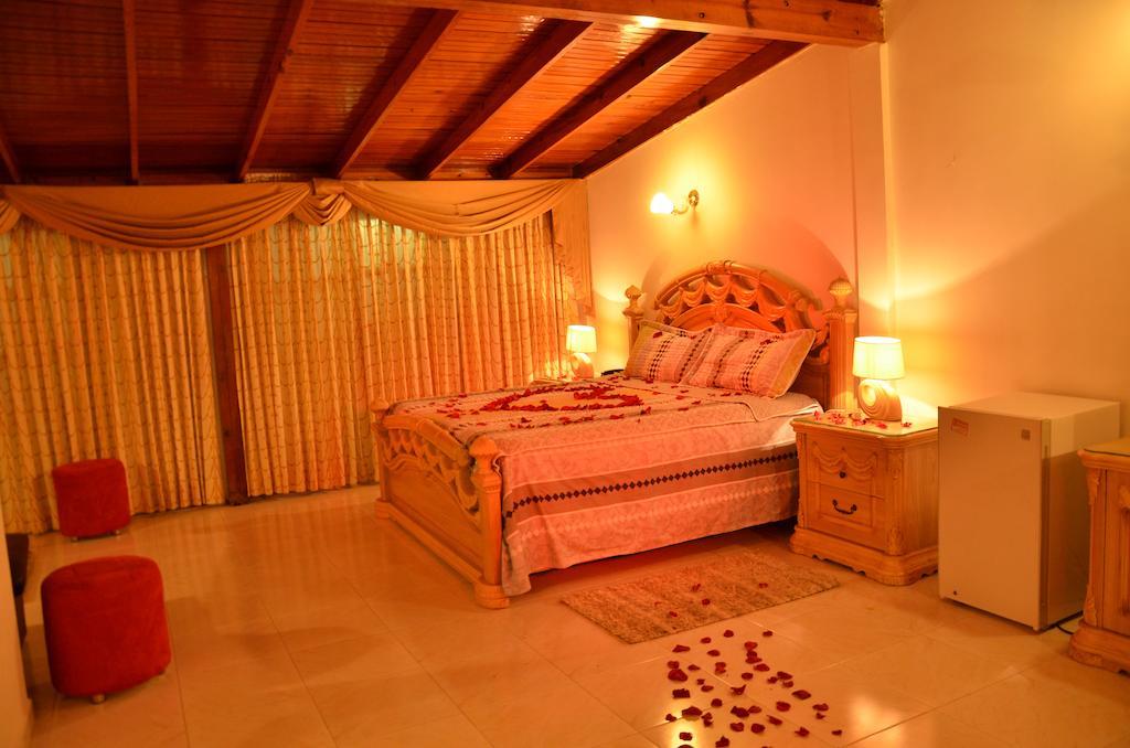 Hostal Zamy's Place *