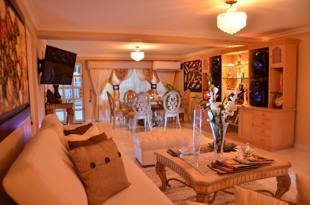 Hostal Zamy's Place