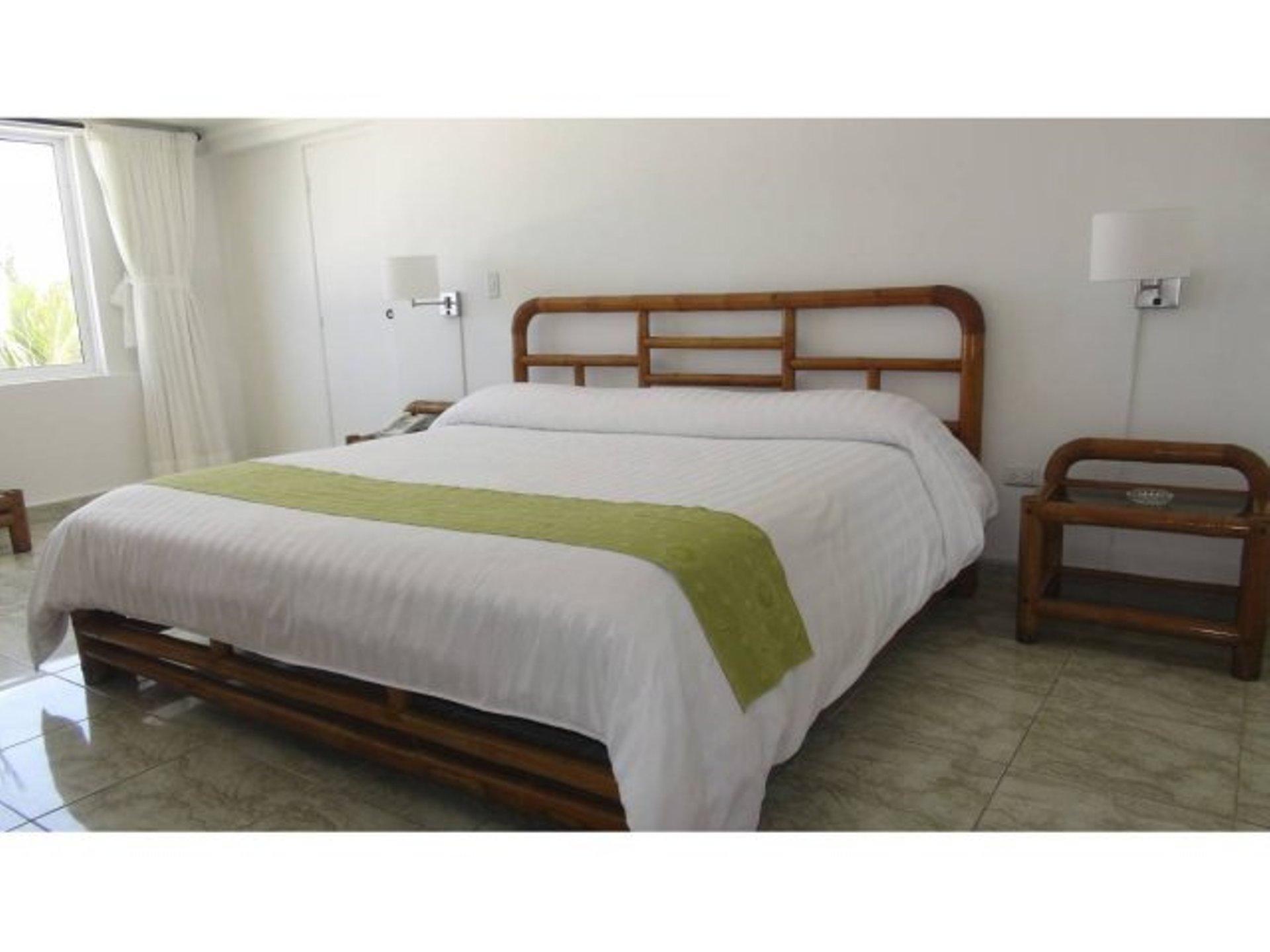 Hotel Lord Pierre 3*