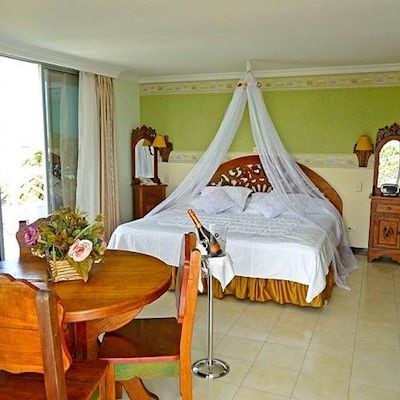 Sol Caribe Sea Flower Hotel