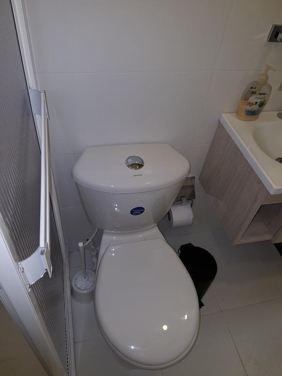 Da Black Almond Guest house