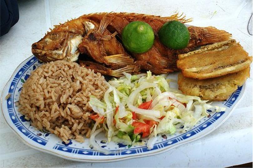 Mary Hosting Sarie Bay San Andrés